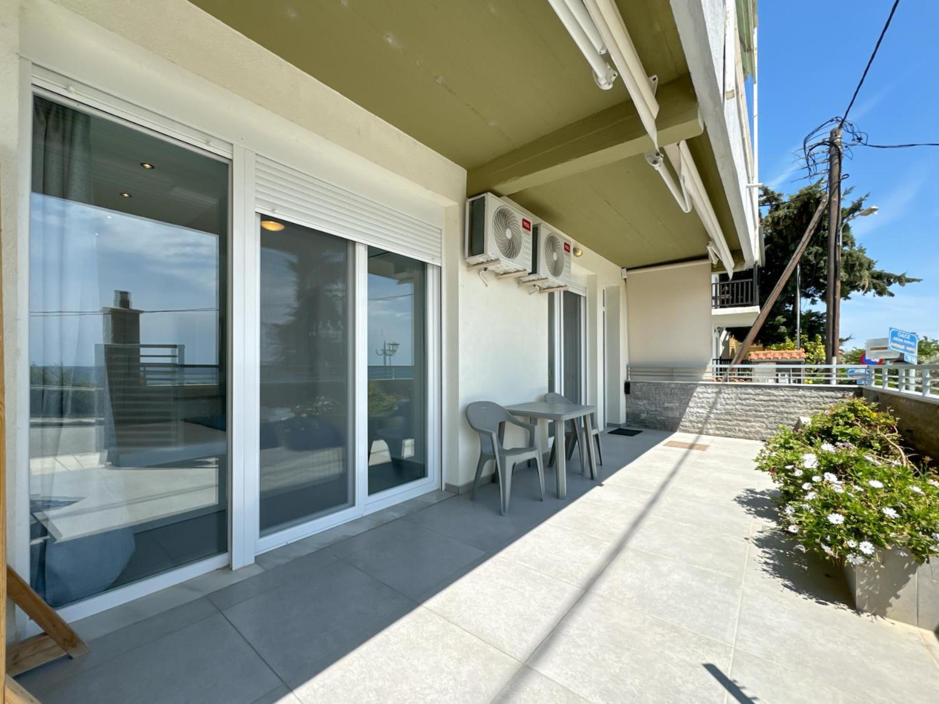 Blue Horizon 6 Apartment Nea Kallikrateia Luaran gambar